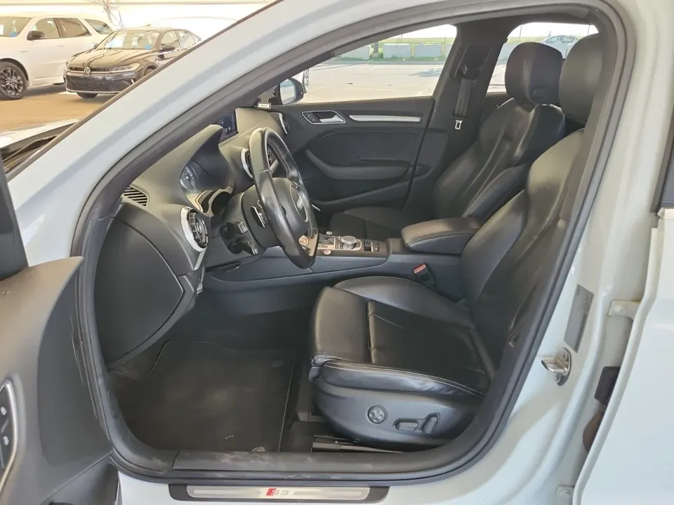 Audi S3 2.0T TECHNIK 2016