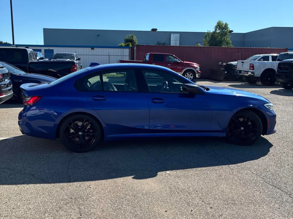 BMW 330i xDrive 2021
