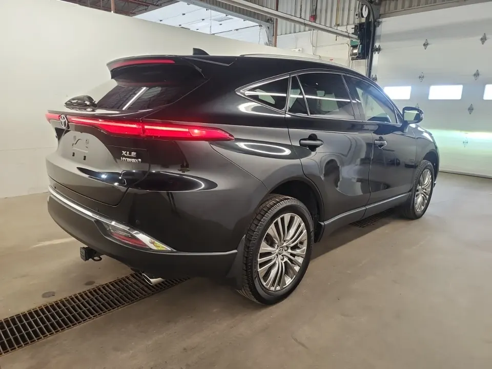 Toyota Venza XLE 2022