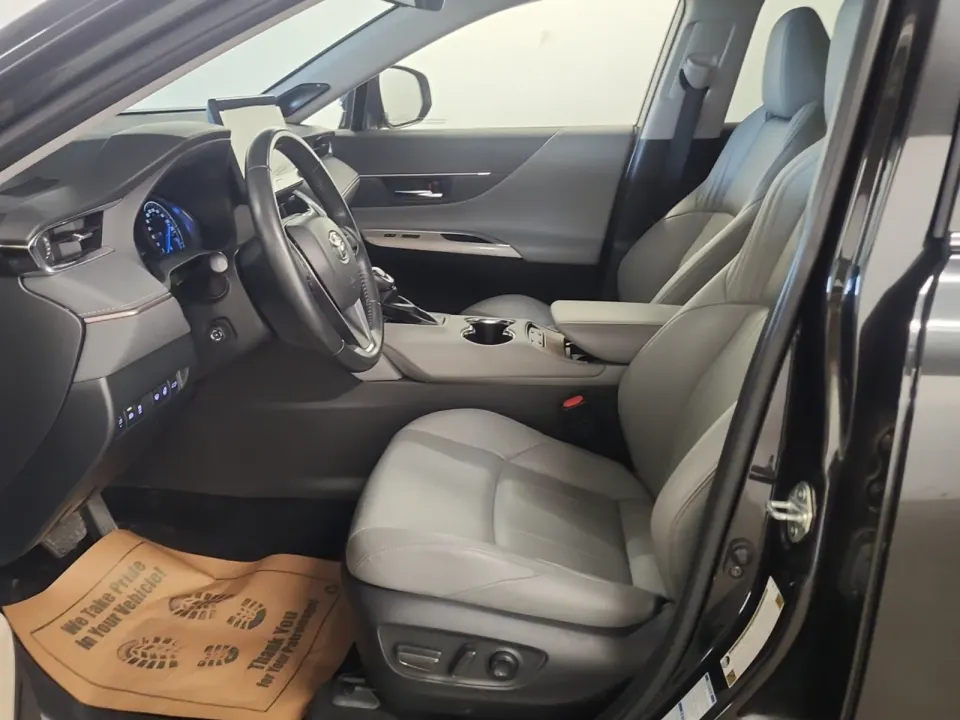 Toyota Venza XLE 2022
