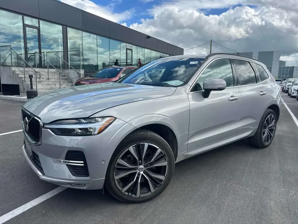 Volvo XC60 Momentum 2022