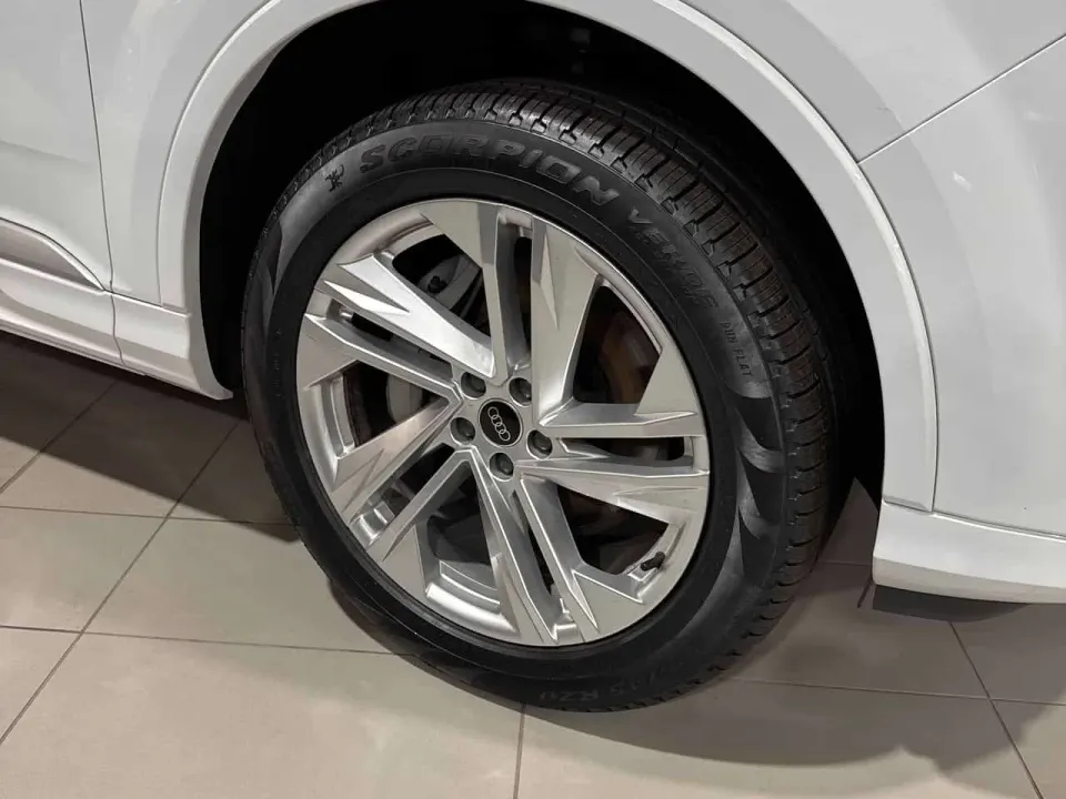 Audi Q7 45 TFSI quattro 2025