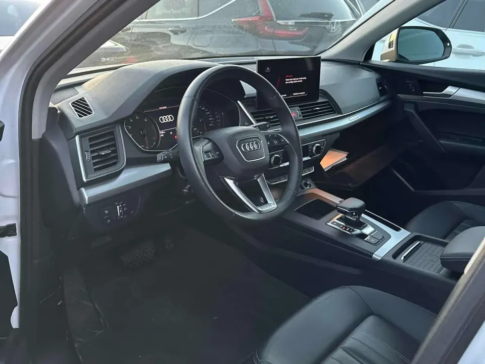 Audi Q5 Komfort 2024
