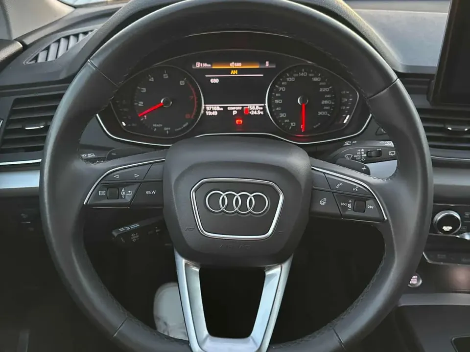 Audi Q5 Komfort 2024