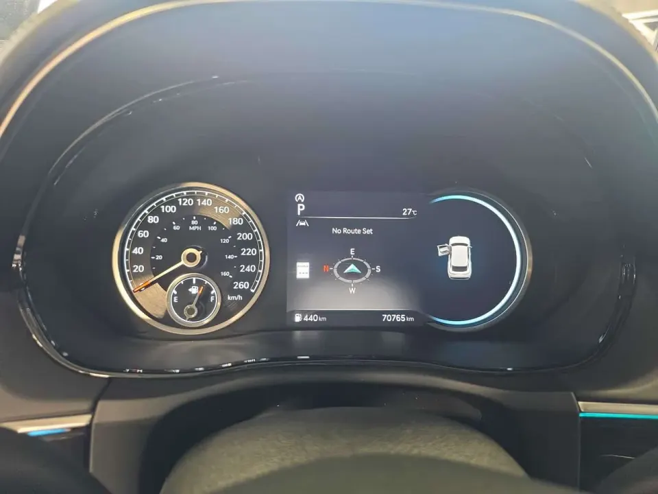 Genesis GV70 2.5T Advanced 2025