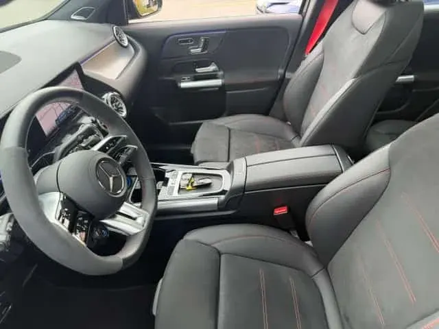 Mercedes-Benz AMG GLA 35 2025