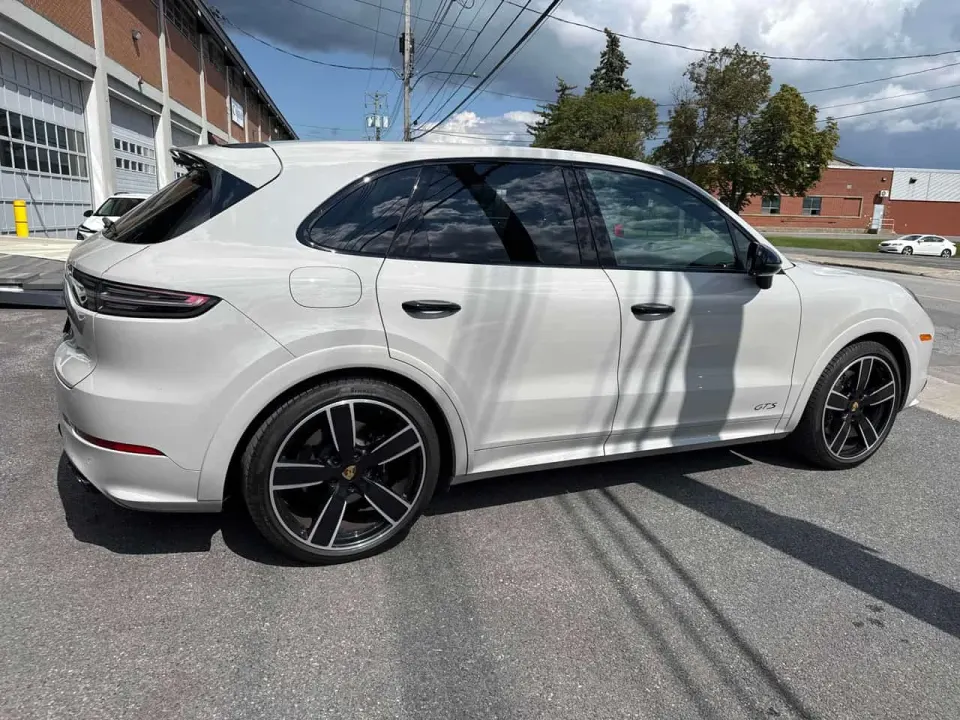 Porsche Cayenne GTS 2021