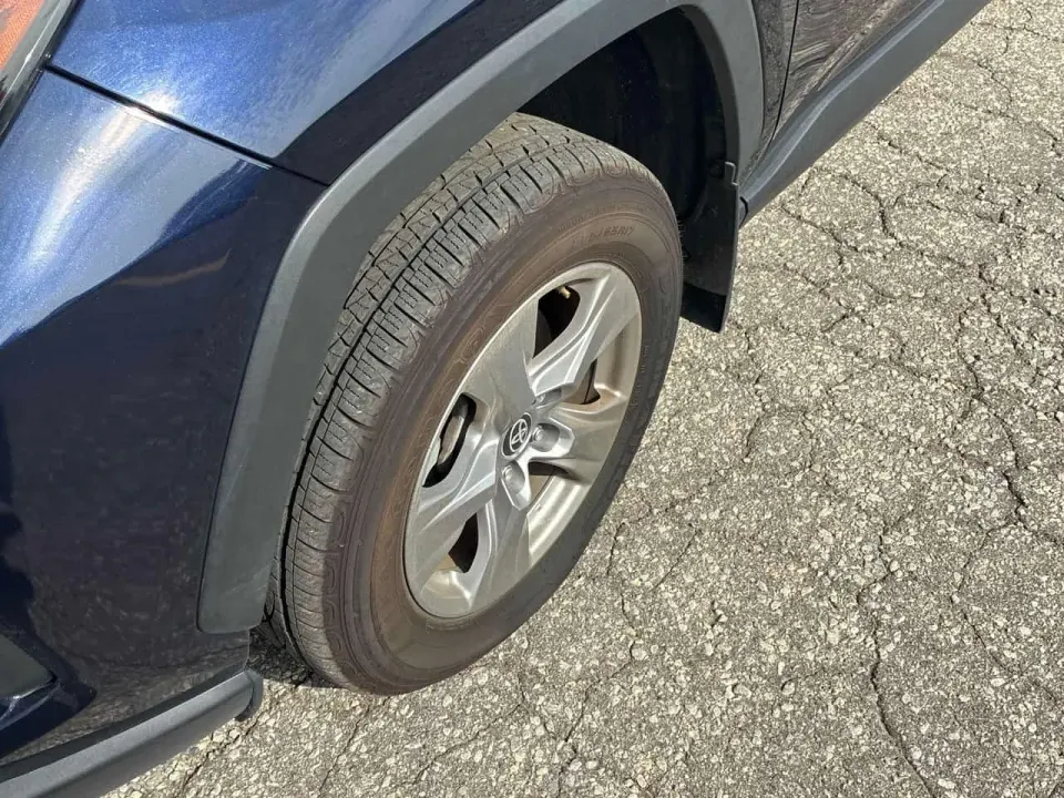 Toyota Rav4 Hybrid XLE 2024