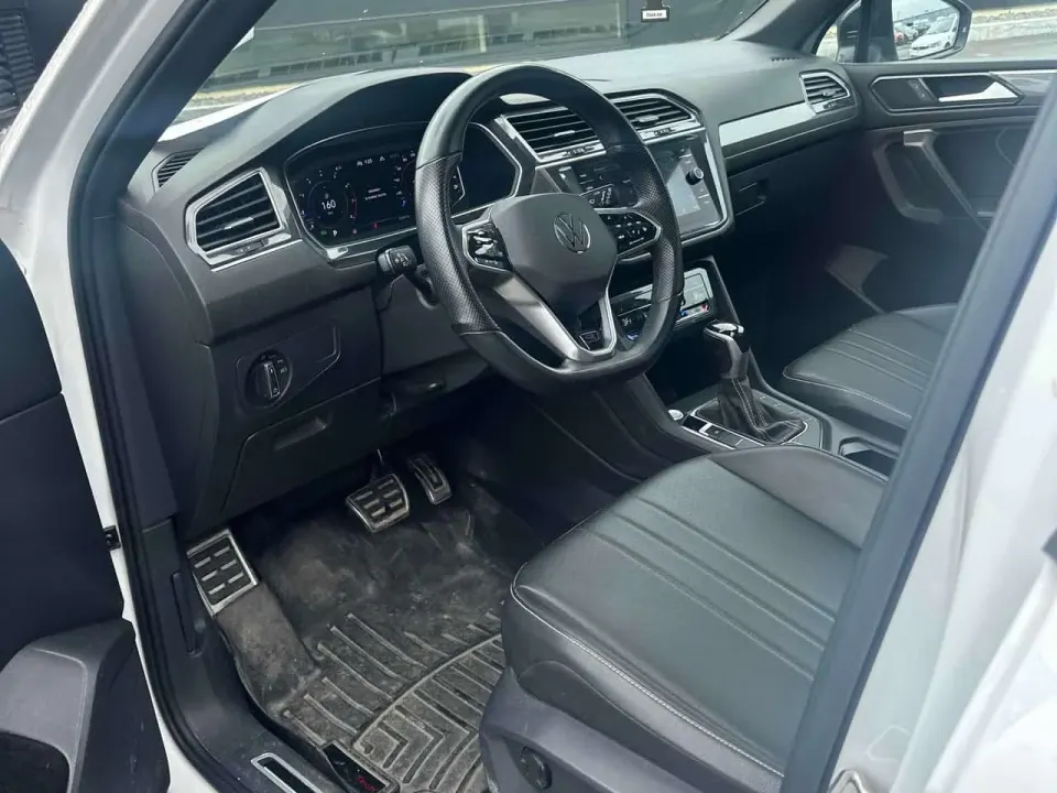 VW Tiguan Comfortline R-Line Black Edition 2022