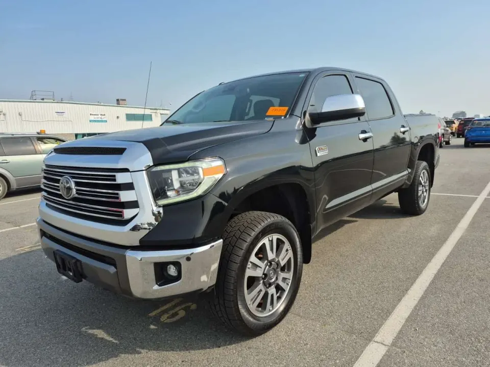 Toyota Tundra PLATINUM CREW CAB SHORT BED 2019