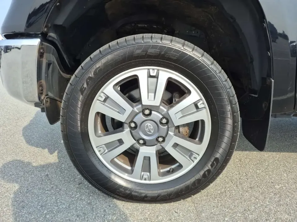 Toyota Tundra PLATINUM CREW CAB SHORT BED 2019