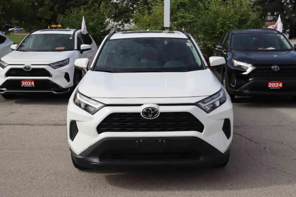 Toyota Rav4 XLE 2025