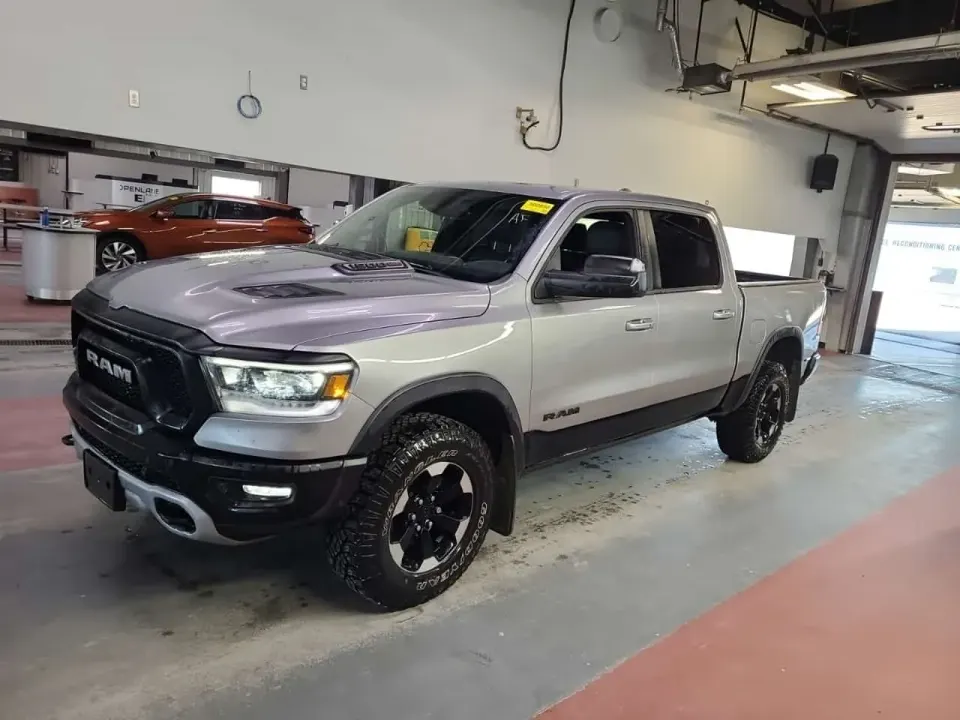 Dodge RAM 1500 REBEL CREW CAB SHORT BED 2022