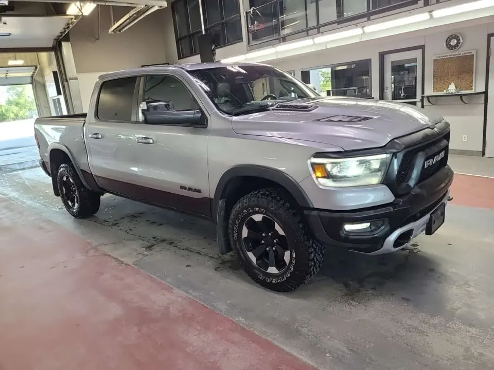 Dodge RAM 1500 REBEL CREW CAB SHORT BED 2022