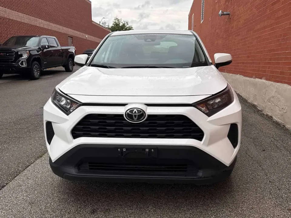 Toyota Rav4 LE AWD 2024