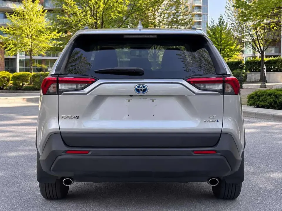 Toyota Rav4 LE AWD 2023