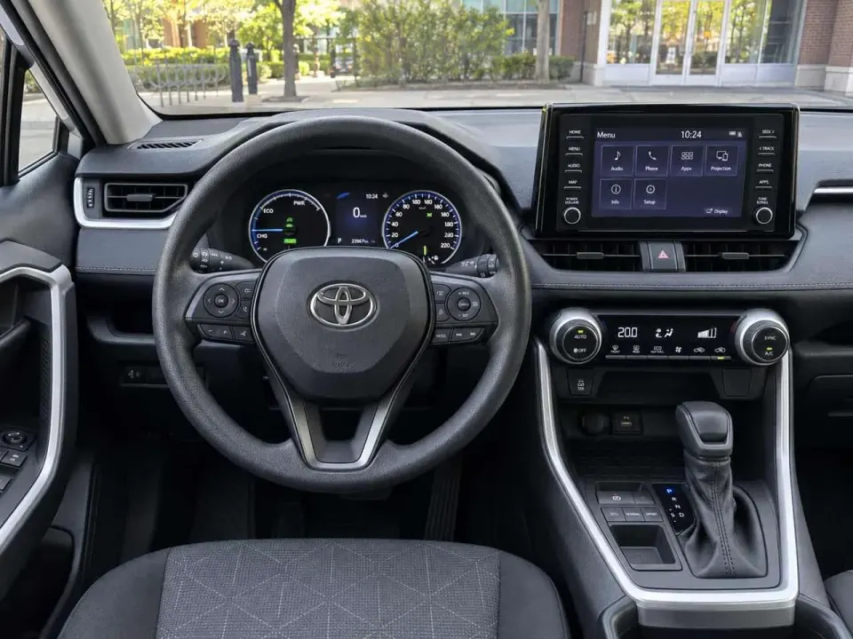Toyota Rav4 LE AWD 2023
