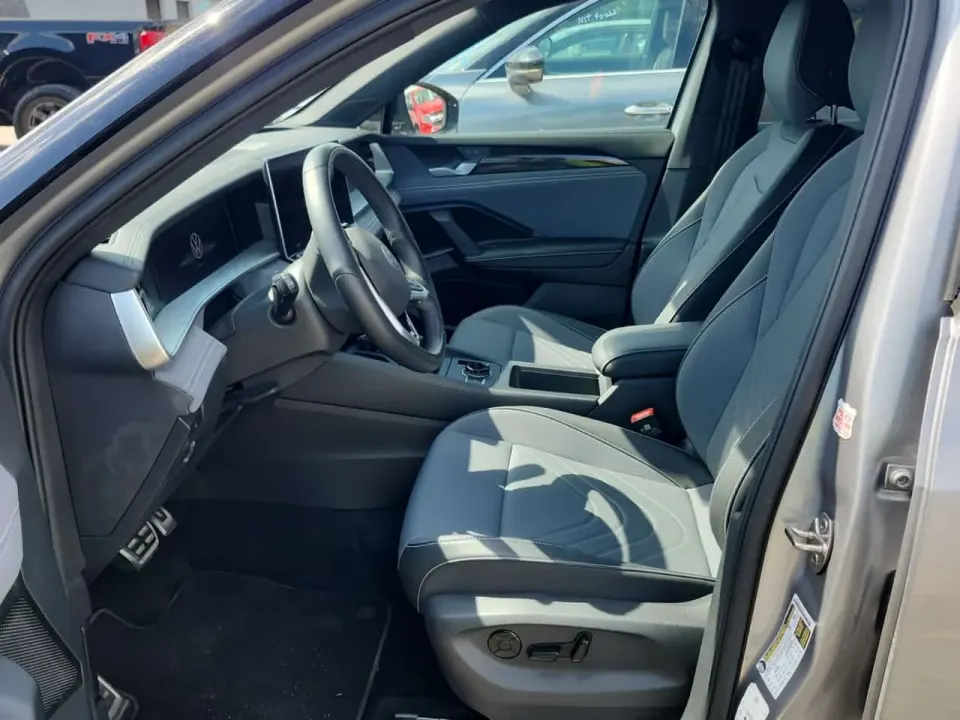 VW Tiguan Comfortline R-Line Black Edition 4MOTION 2026