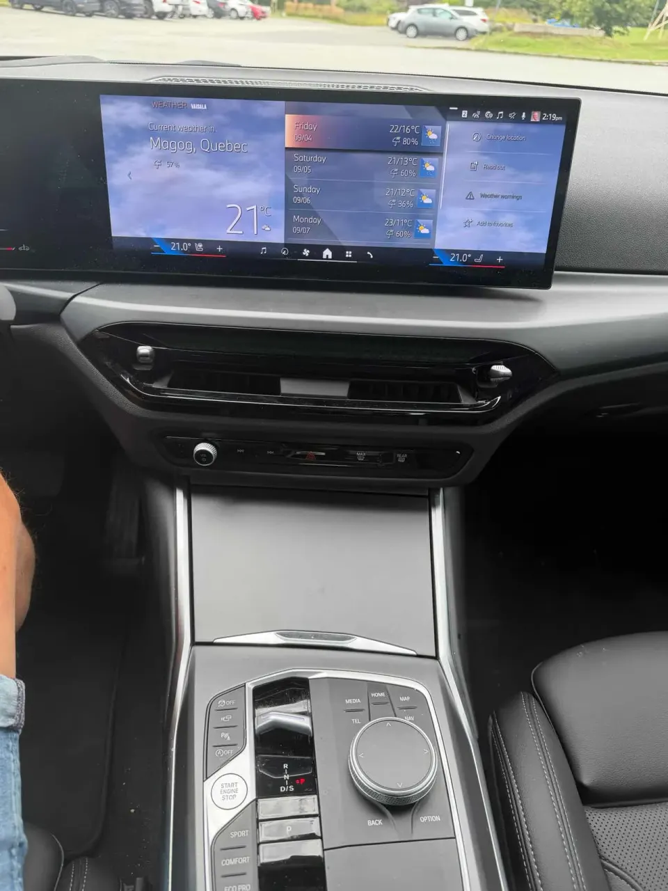 BMW 330i xDrive 2025