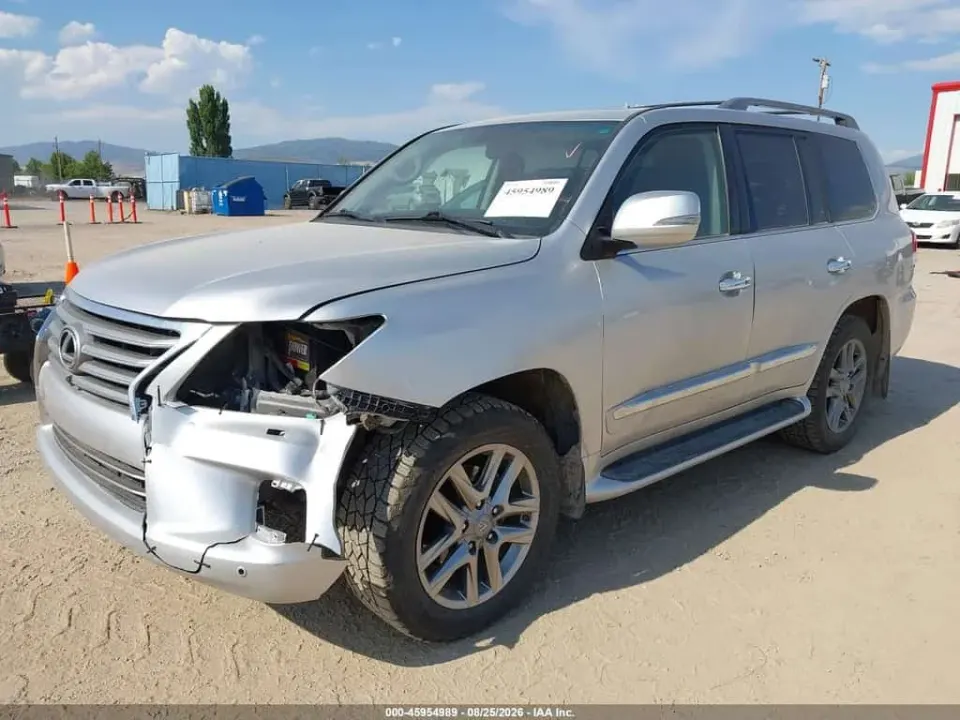 Lexus LX 570 2013