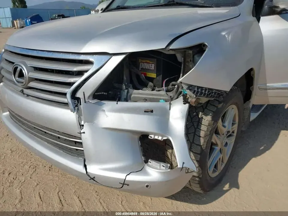Lexus LX 570 2013