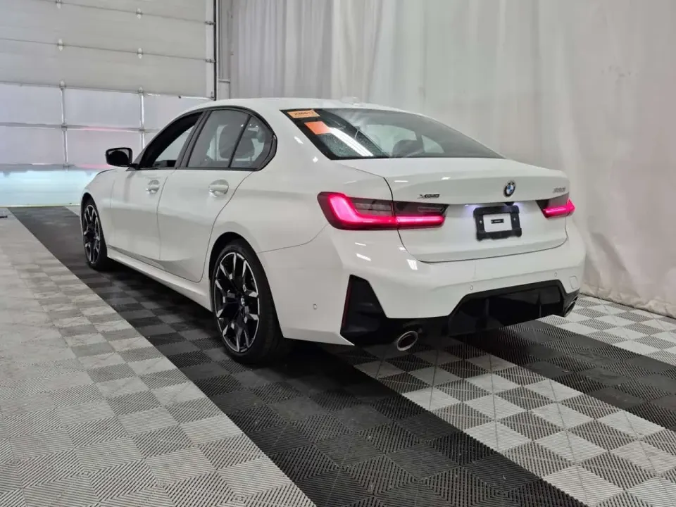 BMW 330I XDRIVE M SPORT 2025
