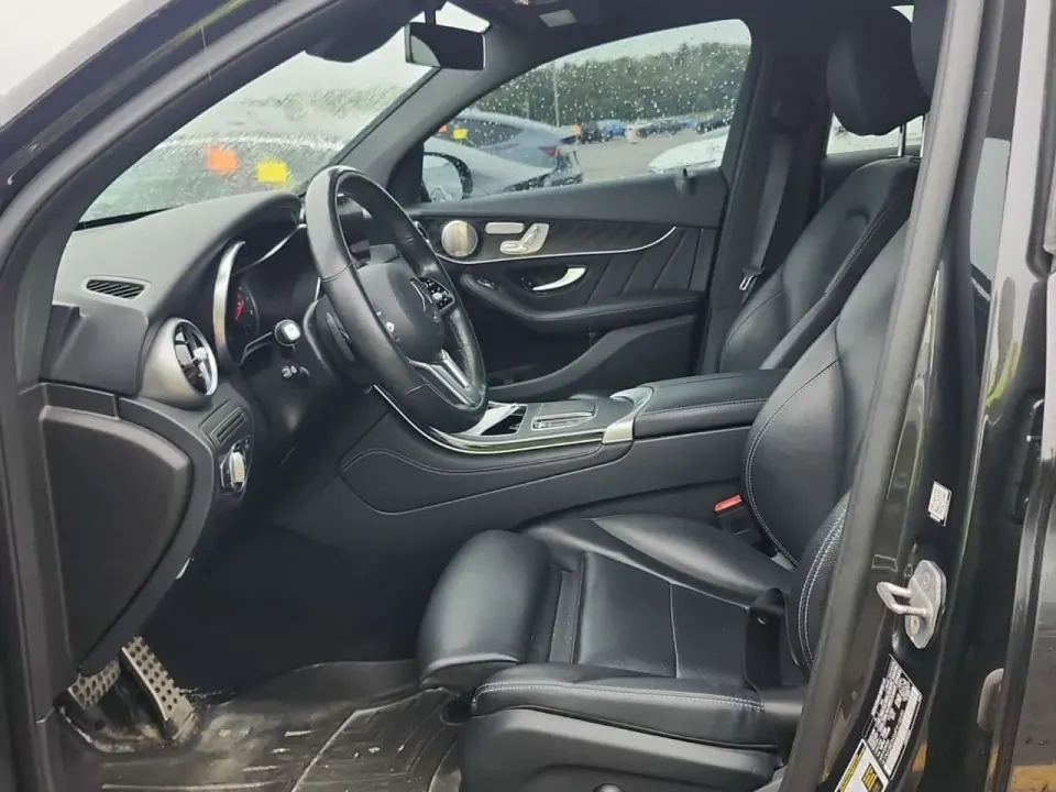 Mercedes-Benz GLC 300 2021