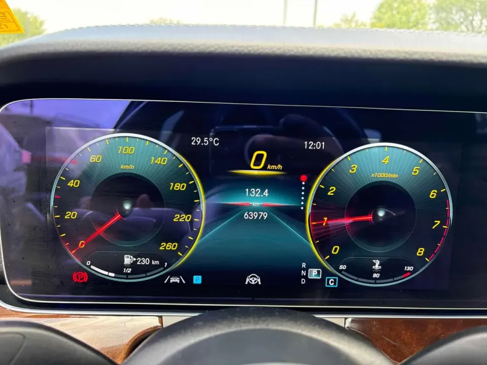 Mercedes-Benz E 350 2023
