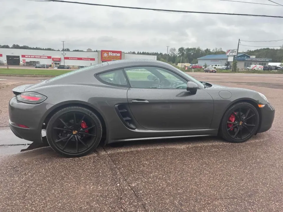 Porsche Cayman Coupe 2018