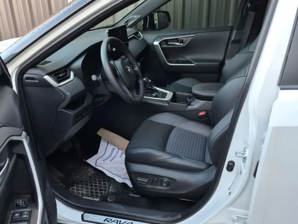Toyota Rav4 HYBRID XSE 2025