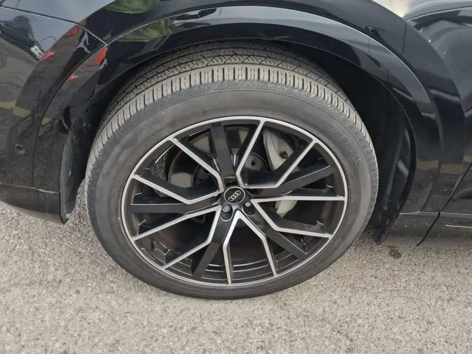 Audi Q8 PROGRESSIV 2023