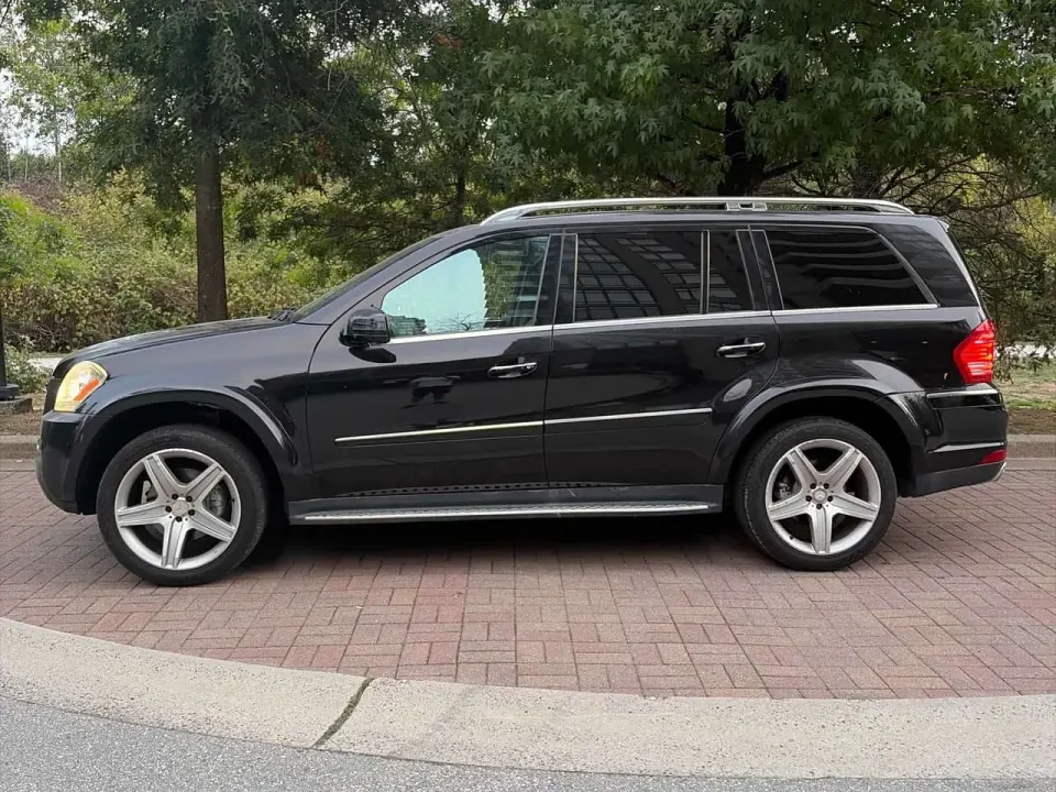 Mercedes-Benz GL 550 2011