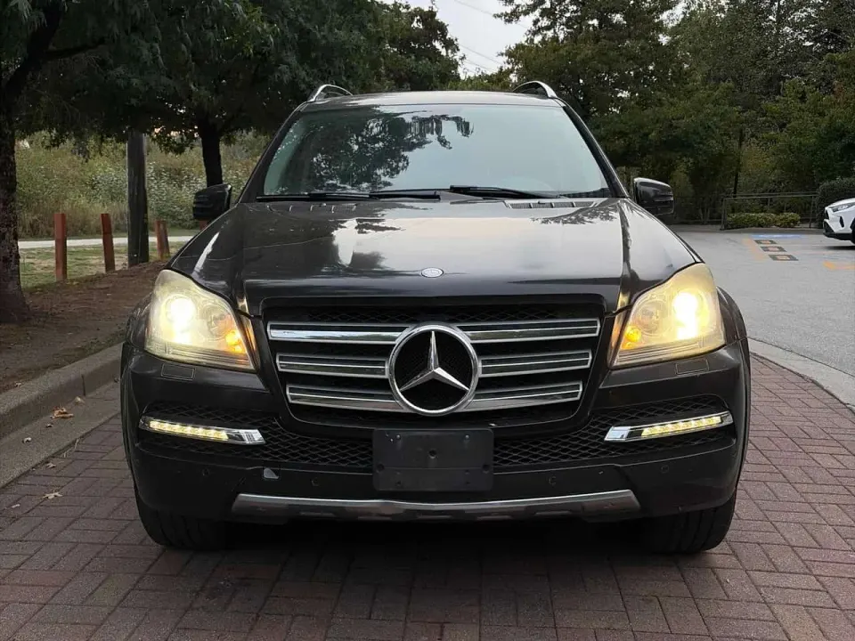 Mercedes-Benz GL 550 2011