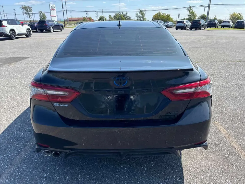 Toyota Camry Hybrid XSE 2021