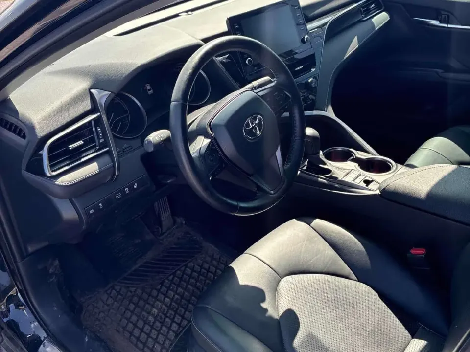 Toyota Camry Hybrid XSE 2021