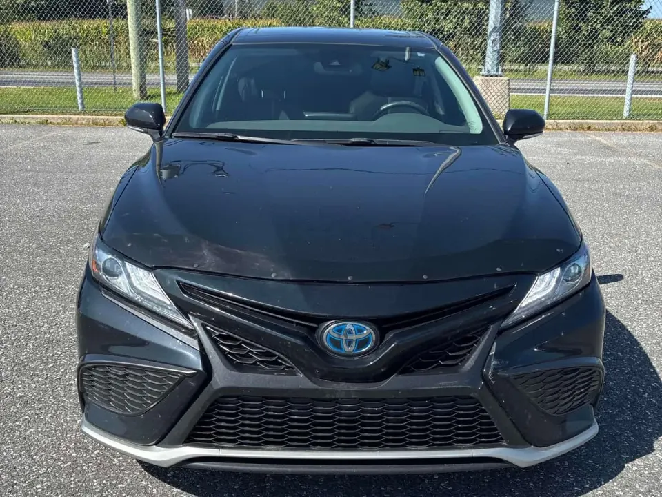 Toyota Camry Hybrid XSE 2021