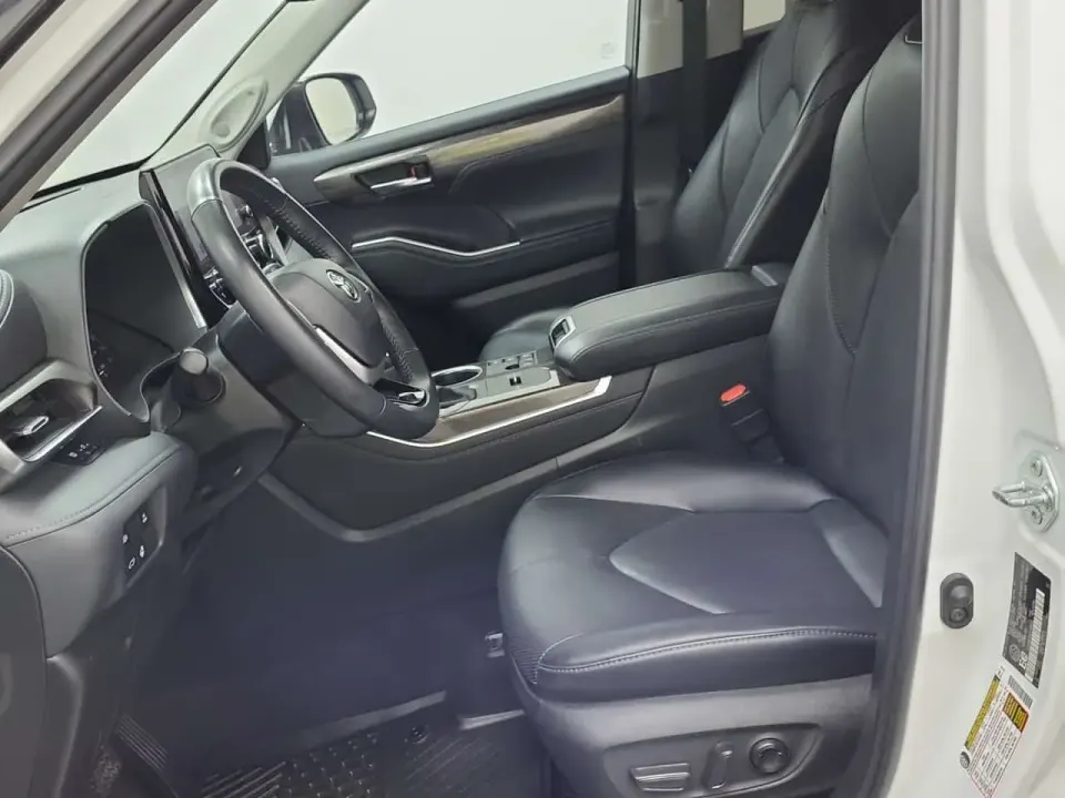 Toyota Highlander HYBRID LIMITED 2023