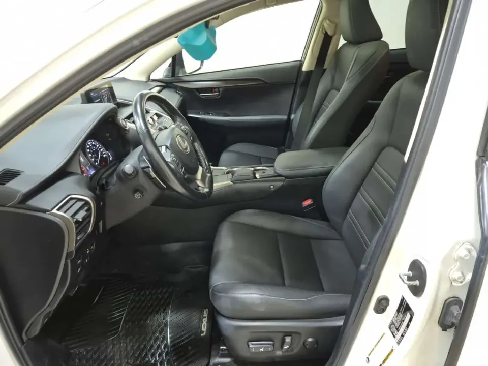 Lexus NX 300 2020