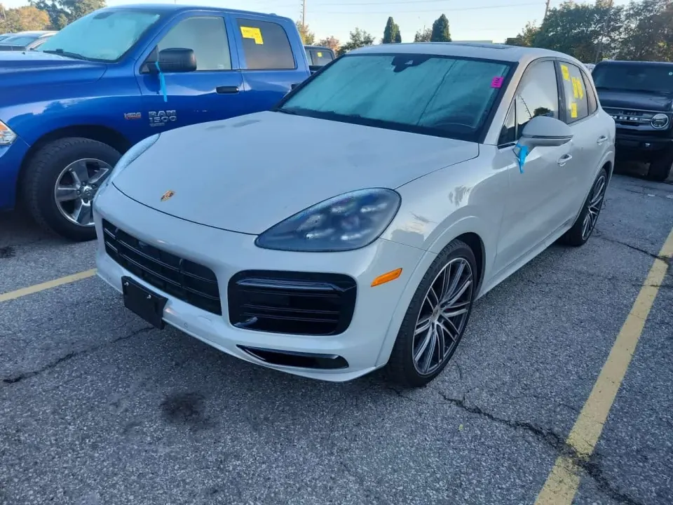 Porsche Cayenne GTS 2023