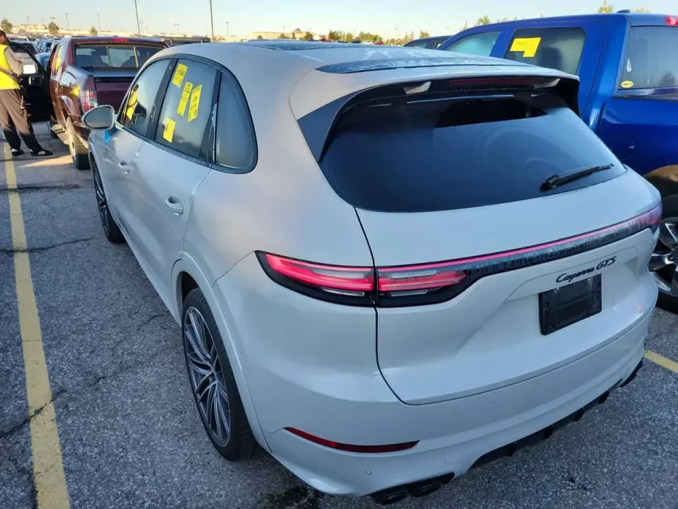 Porsche Cayenne GTS 2023
