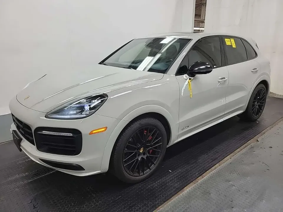 Porsche Cayenne GTS 2021