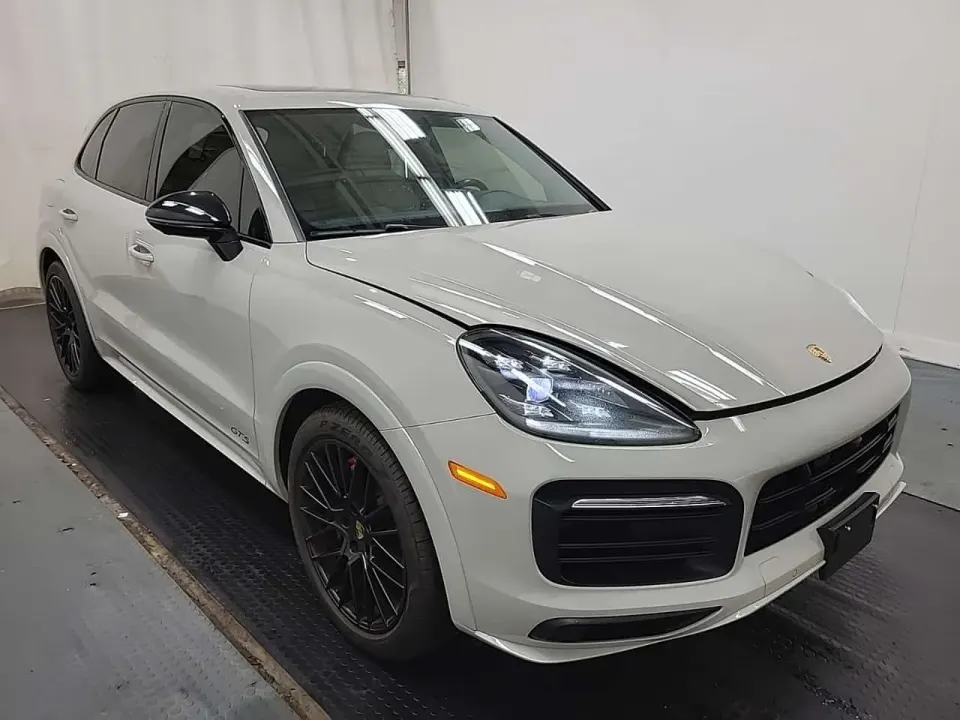 Porsche Cayenne GTS 2021