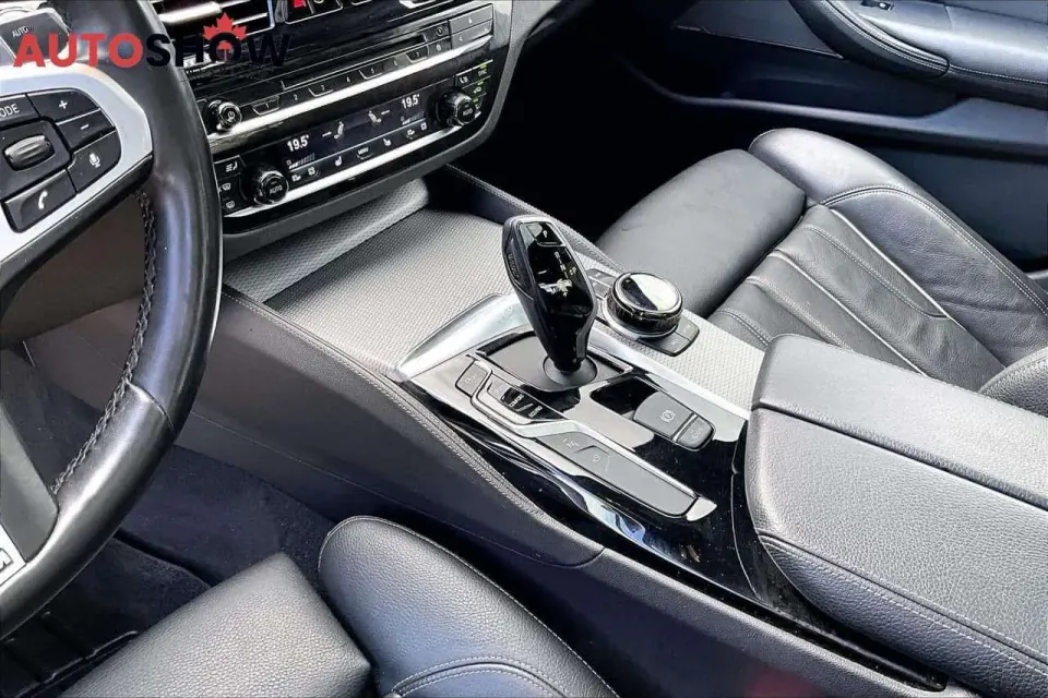 BMW 540i Premium Pkg | Driver Assist Pkg | Moonroof 2019