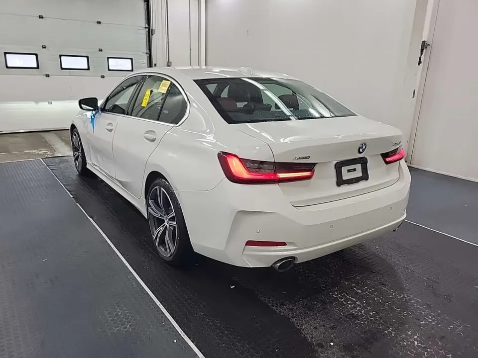 BMW 330I XDRIVE 2024
