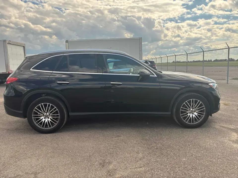 Mercedes-Benz GLC 300 2025