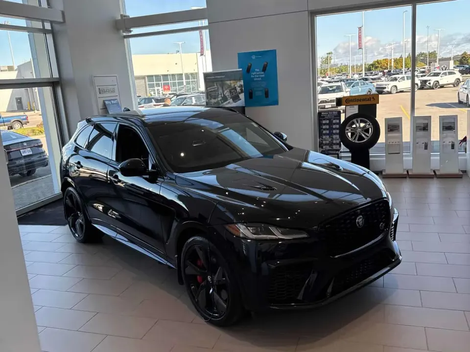 Jaguar F-PACE P575 SVR 575 Edition 2025
