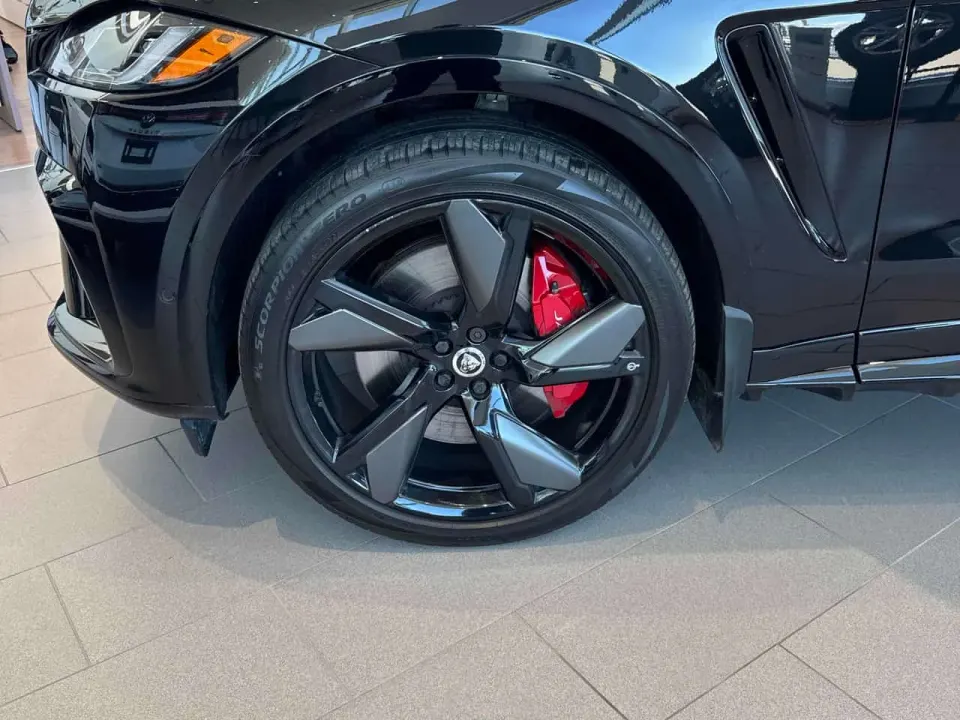 Jaguar F-PACE P575 SVR 575 Edition 2025