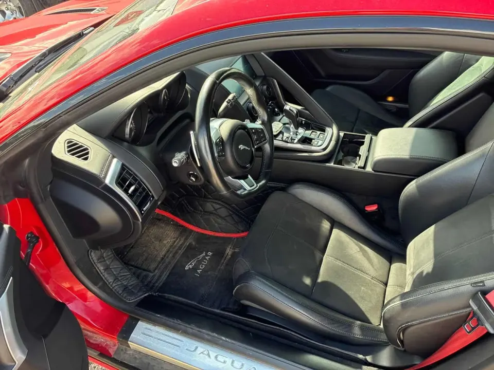 Jaguar F-Type 340HP 2019
