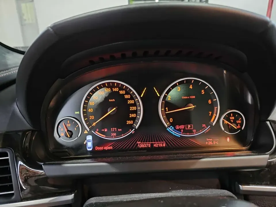 BMW 650i xDrive 2013