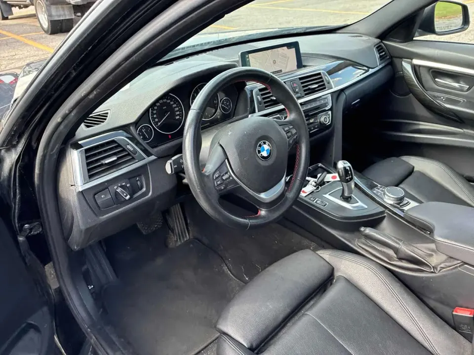 BMW 330i xDrive 2018
